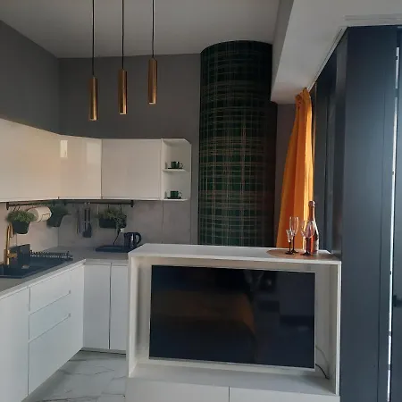 Hanza Tower By Sunny