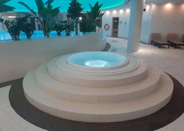 Hanza Tower By Sunny Szczecin